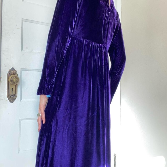 70s purple velvet cutout maxi dress - Picture 2 of 2